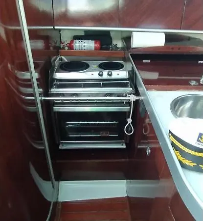 보트호텔 Yatch Barracuda Douro Marina Boat Sleep Experience