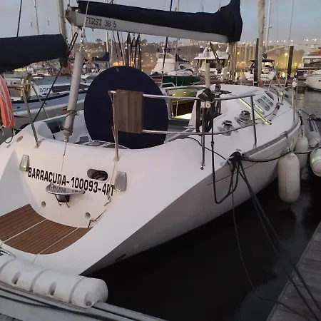 보트호텔 Yatch Barracuda Douro Marina Boat Sleep Experience