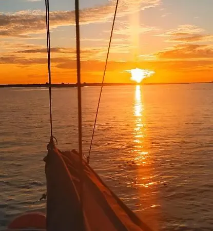 Yatch Barracuda Douro Marina Boat Sleep Experience * Βίλα Νόβα ντε Γκάια